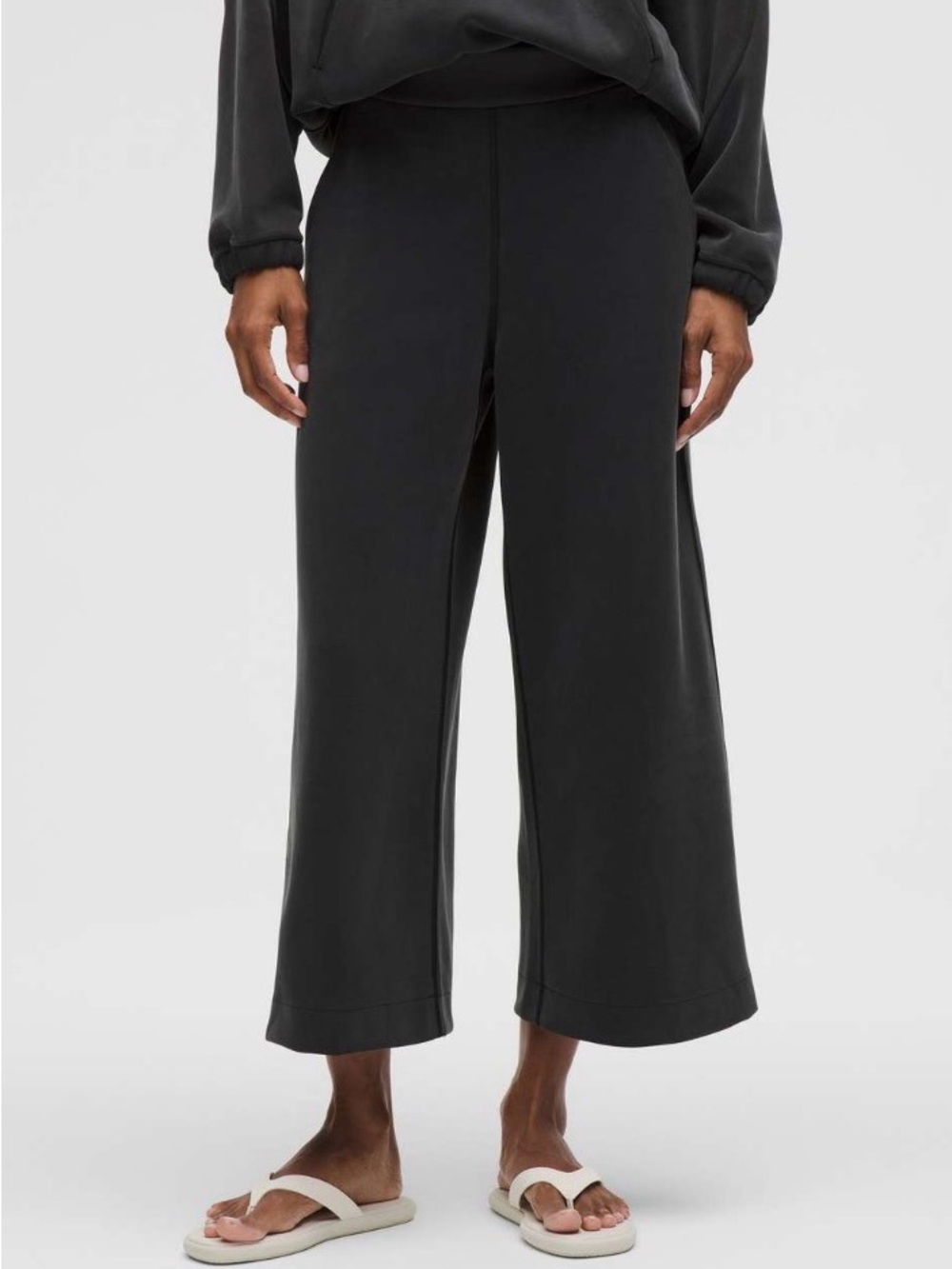 Lululemon | Softstreme High-Rise Wide-Leg Cropped Pant in Black